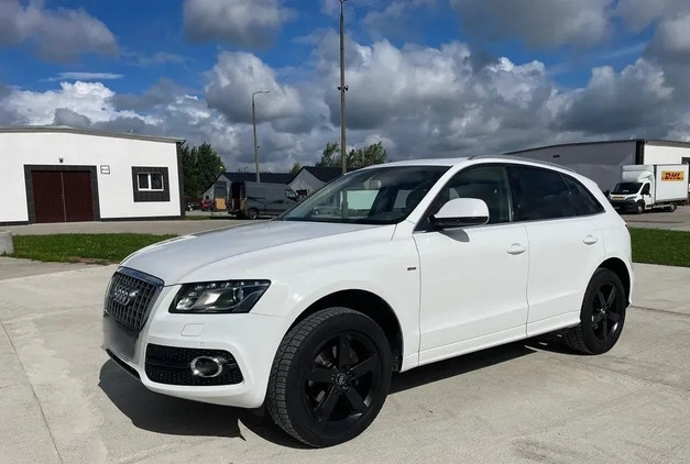 Audi Q5 cena 56500 przebieg: 267000, rok produkcji 2009 z Grójec małe 667